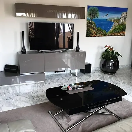 Penthouses+terrasse 60 M2+box 2 Vehicules Apartment *