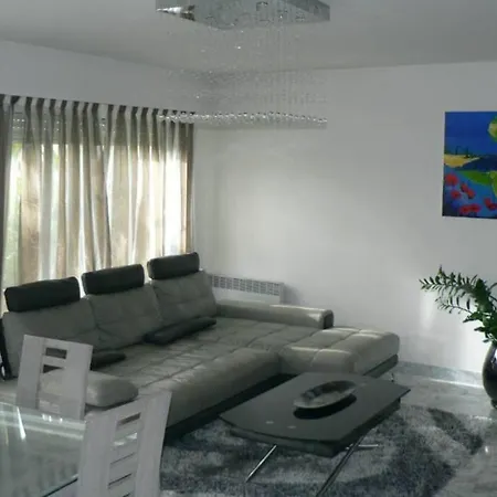Apartment Penthouses+terrasse 60 M2+box 2 Vehicules *