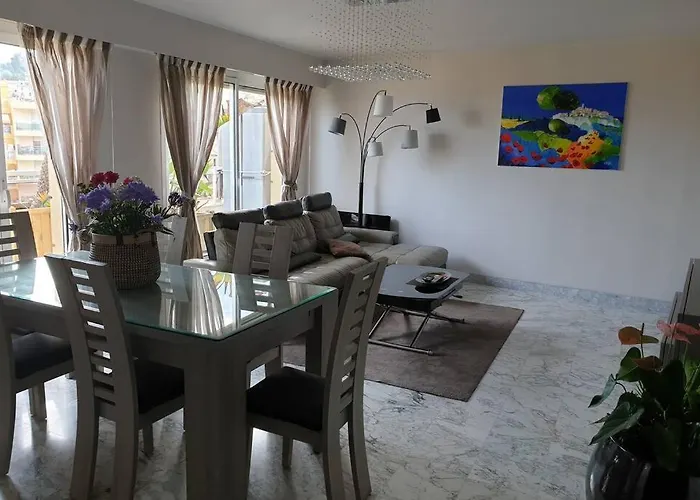 Penthouses+terrasse 60 M2+box 2 Vehicules شقة